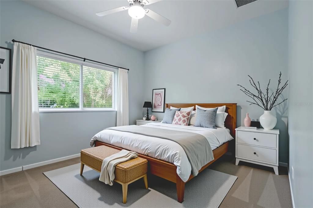 Activo con contrato: $704,999 (4 camas, 3 baños, 3159 Pies cuadrados)