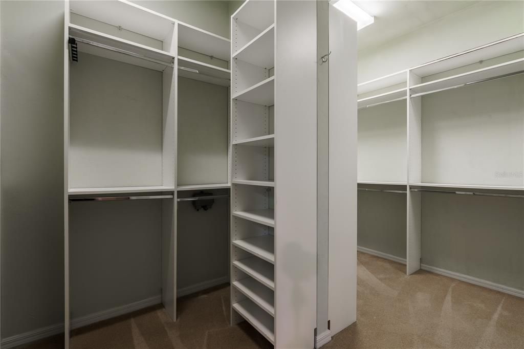 Activo con contrato: $704,999 (4 camas, 3 baños, 3159 Pies cuadrados)