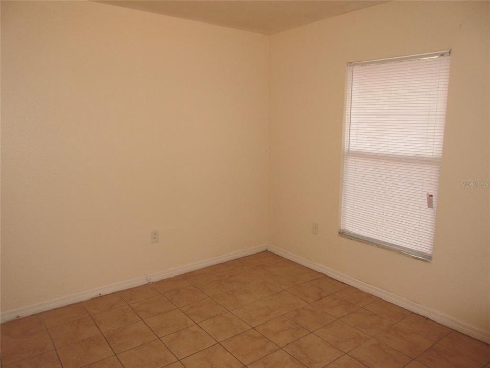 Active With Contract: $459,900 (6 beds, 0 baths, 2164 Square Feet)