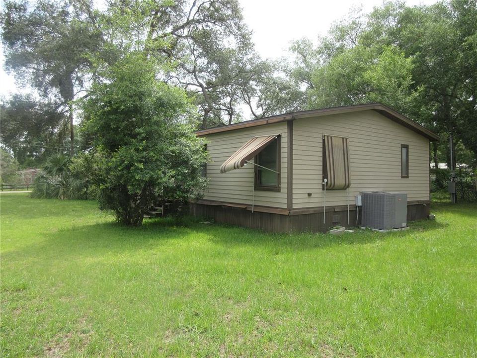 Active With Contract: $124,900 (3 beds, 2 baths, 1880 Square Feet)