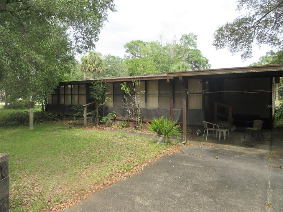 Active With Contract: $124,900 (3 beds, 2 baths, 1880 Square Feet)