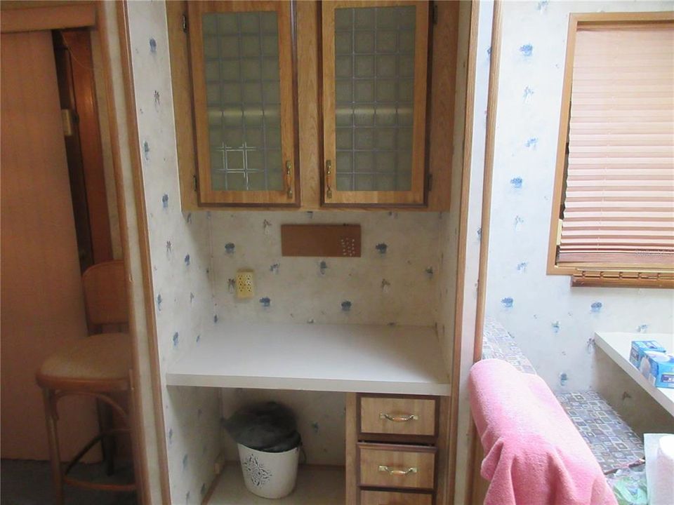 Active With Contract: $124,900 (3 beds, 2 baths, 1880 Square Feet)