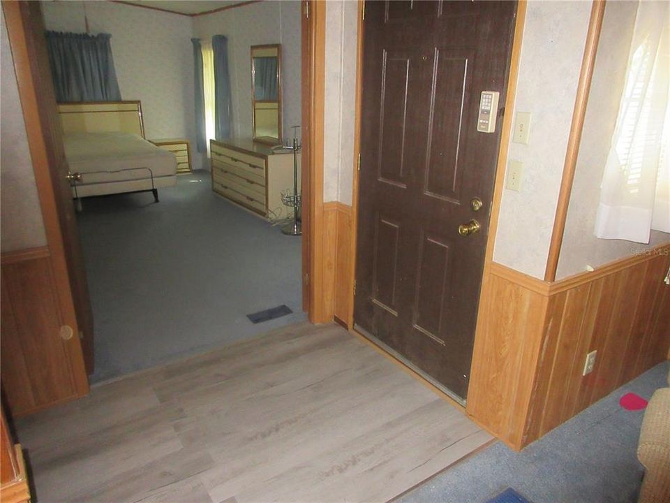 Active With Contract: $124,900 (3 beds, 2 baths, 1880 Square Feet)