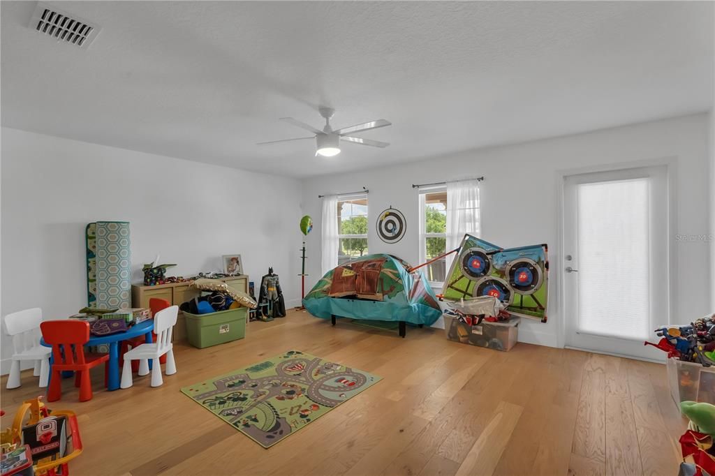 待售: $810,000 (4 贝兹, 3 浴室, 3583 平方英尺)