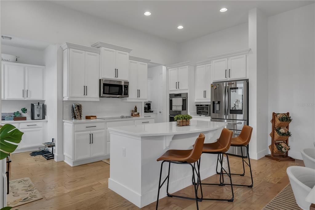 待售: $810,000 (4 贝兹, 3 浴室, 3583 平方英尺)