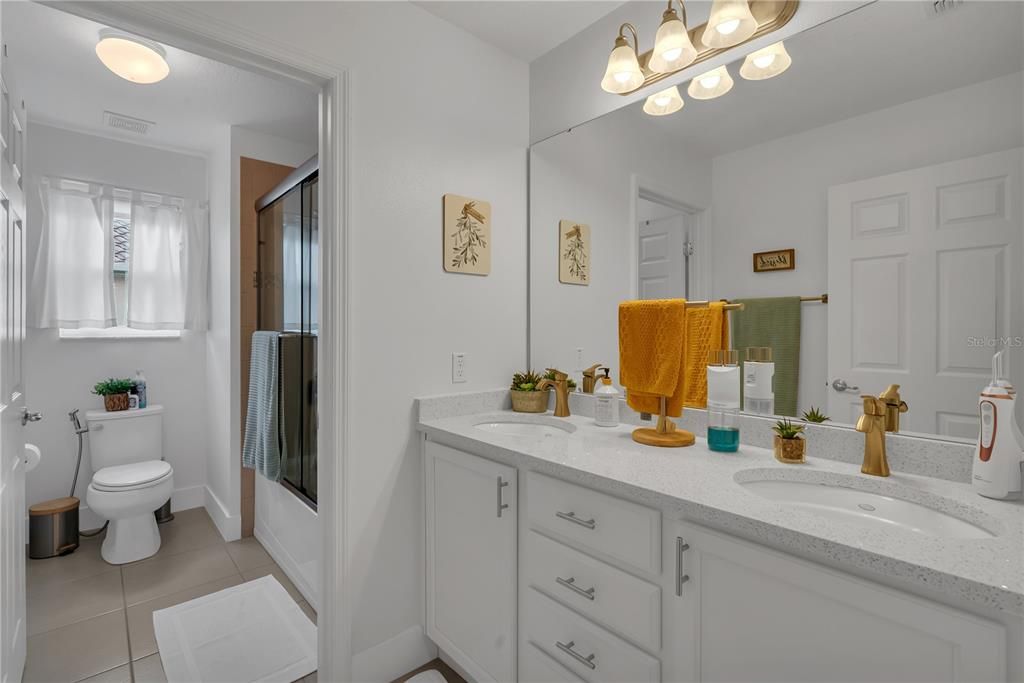 待售: $810,000 (4 贝兹, 3 浴室, 3583 平方英尺)