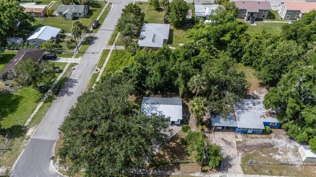 Active With Contract: $160,000 (2 beds, 1 baths, 840 Square Feet)