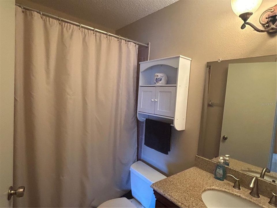 Active With Contract: $200,000 (2 beds, 2 baths, 1159 Square Feet)