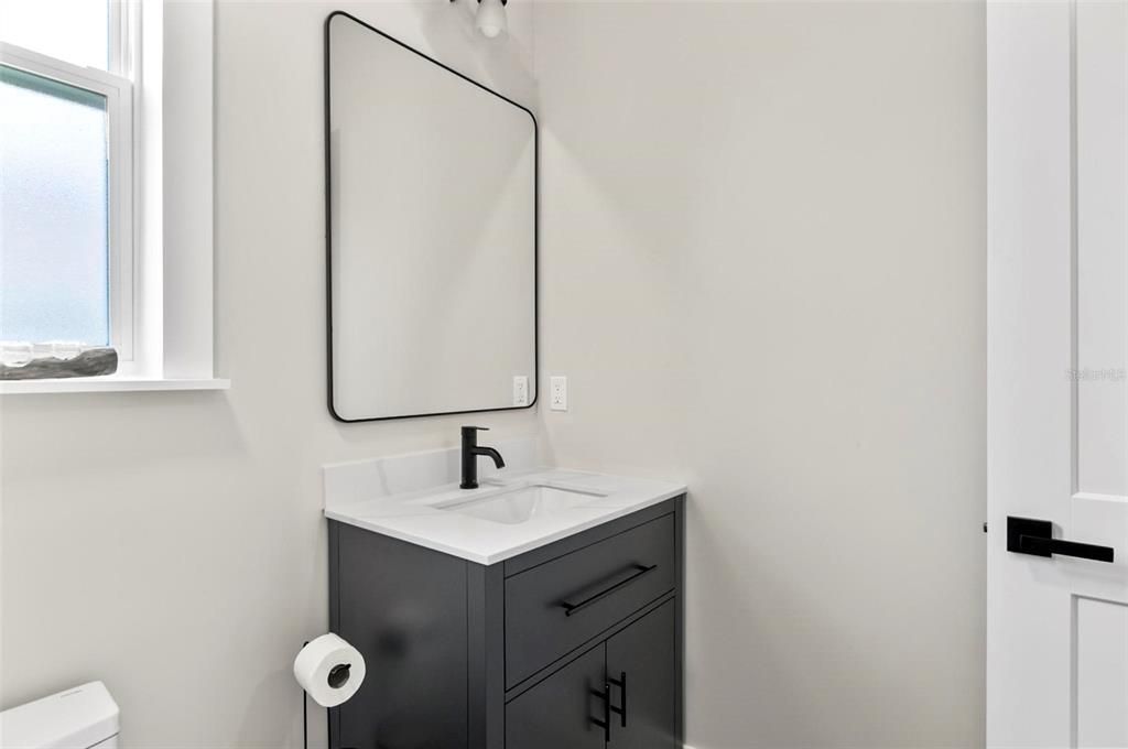 На продажу: $639,000 (3 спален, 2 ванн, 1587 Квадратных фут)