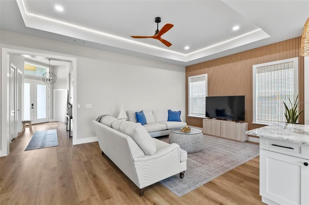 На продажу: $639,000 (3 спален, 2 ванн, 1587 Квадратных фут)