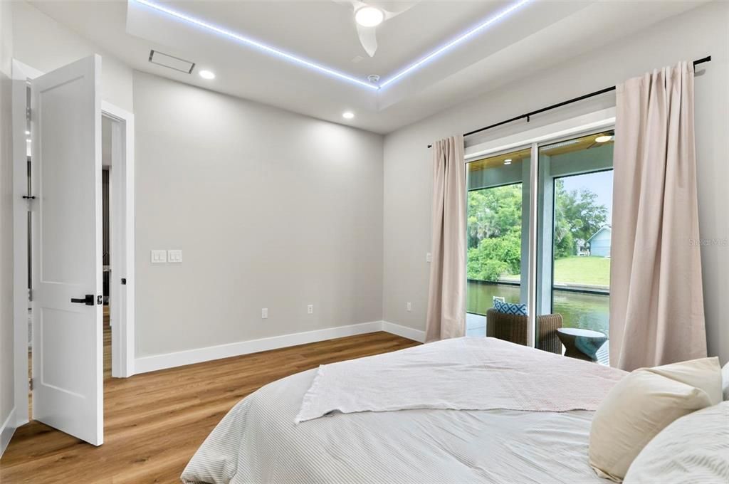 На продажу: $639,000 (3 спален, 2 ванн, 1587 Квадратных фут)