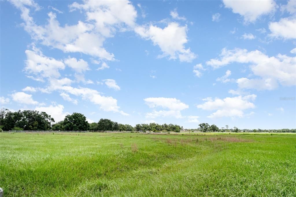 合同活跃: $727,000 (10.00 acres)