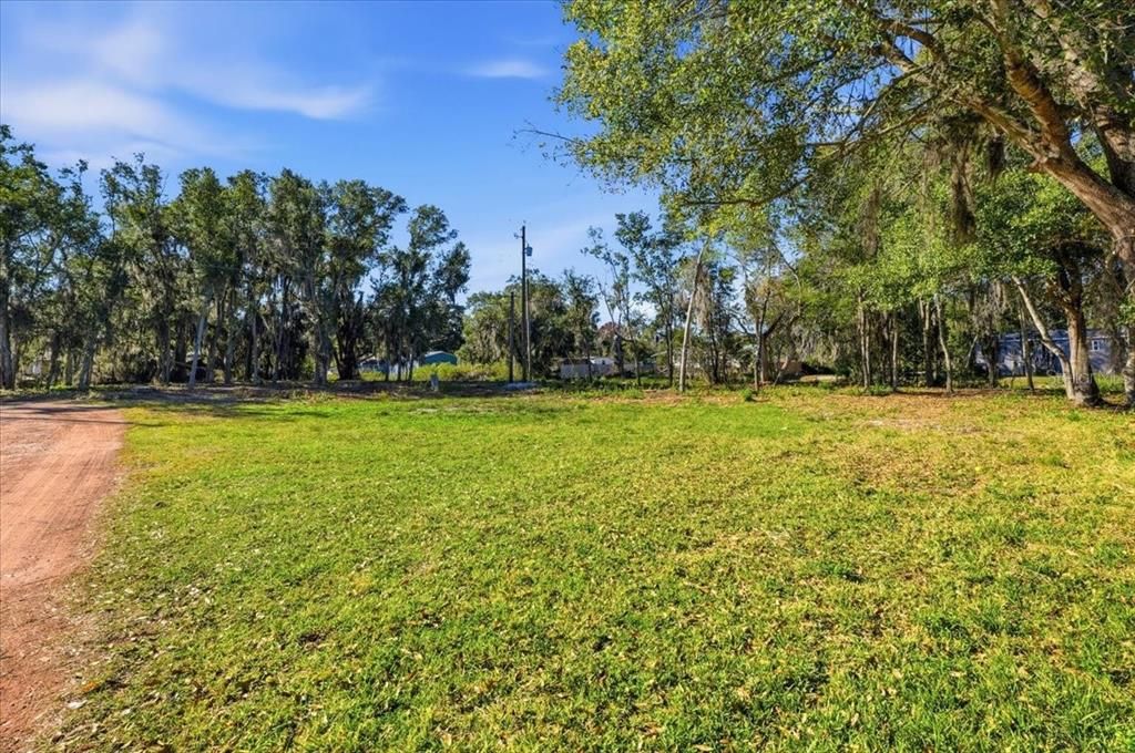 На продажу: $75,000 (0.78 acres)