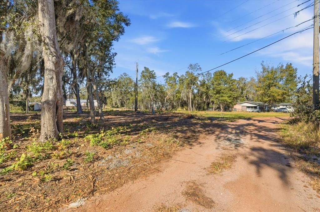 На продажу: $75,000 (0.78 acres)