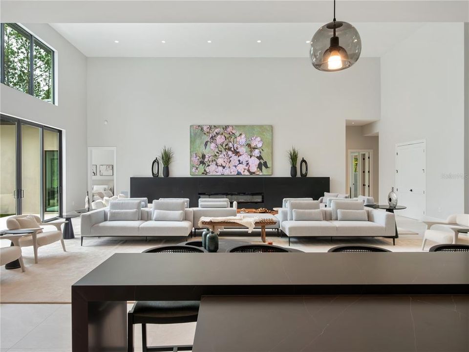 For Sale: $4,849,000 (5 beds, 6 baths, 6407 Square Feet)