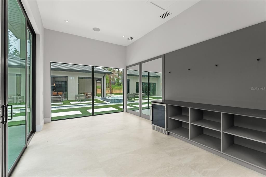 For Sale: $4,849,000 (5 beds, 6 baths, 6407 Square Feet)