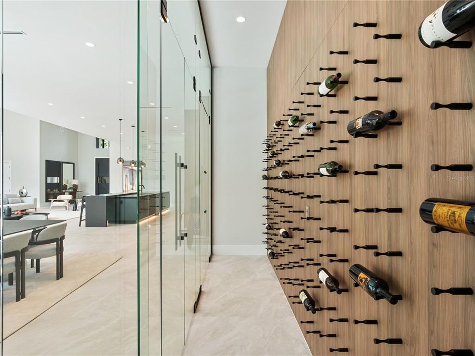 For Sale: $4,849,000 (5 beds, 6 baths, 6407 Square Feet)