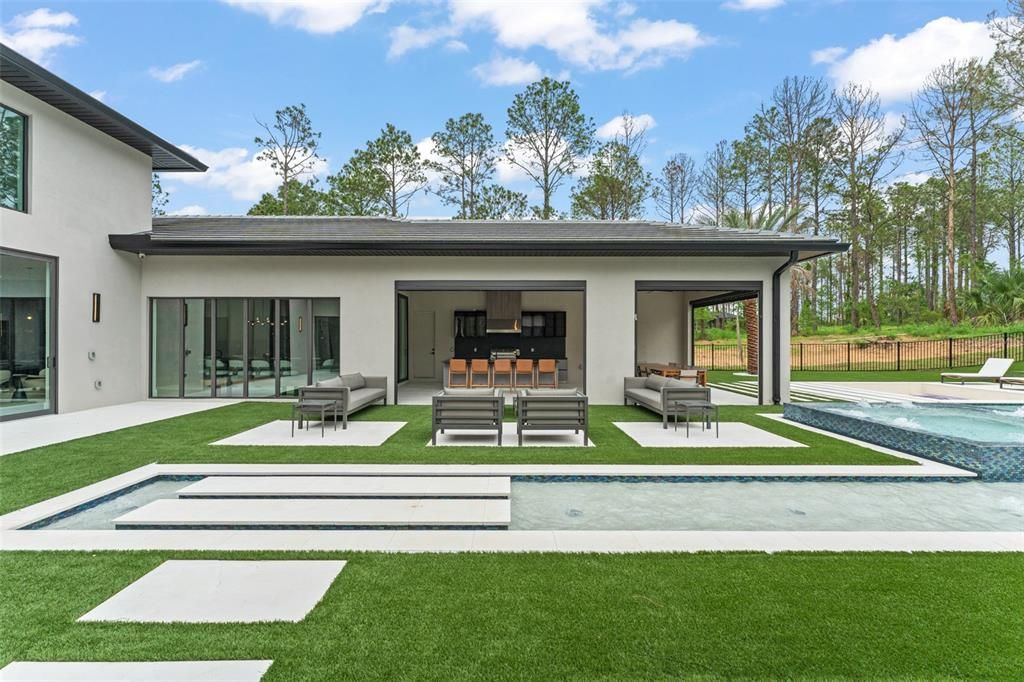 For Sale: $4,849,000 (5 beds, 6 baths, 6407 Square Feet)