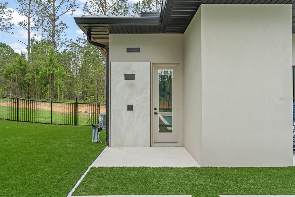 For Sale: $4,849,000 (5 beds, 6 baths, 6407 Square Feet)