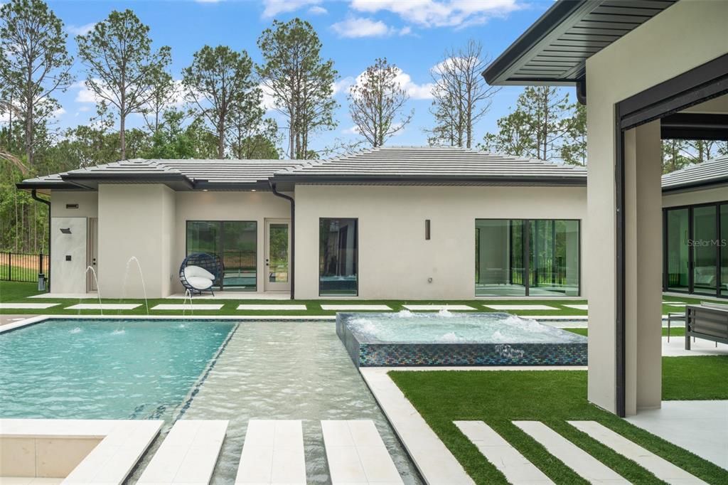 For Sale: $4,849,000 (5 beds, 6 baths, 6407 Square Feet)