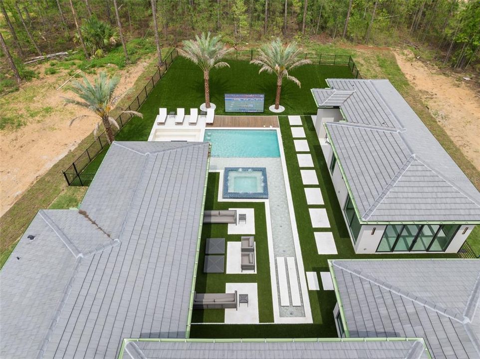 For Sale: $4,849,000 (5 beds, 6 baths, 6407 Square Feet)