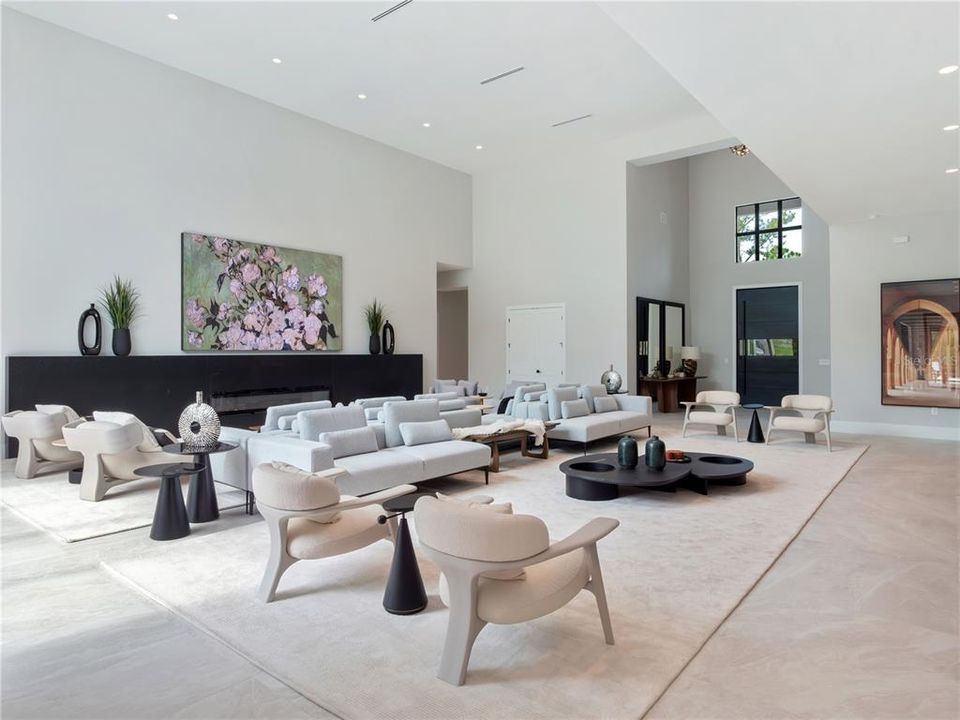 For Sale: $4,849,000 (5 beds, 6 baths, 6407 Square Feet)