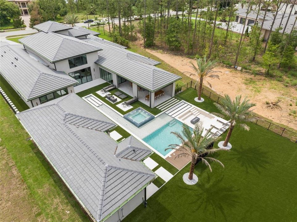 For Sale: $4,849,000 (5 beds, 6 baths, 6407 Square Feet)