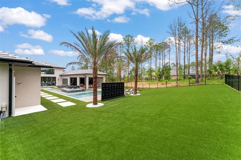 For Sale: $4,849,000 (5 beds, 6 baths, 6407 Square Feet)