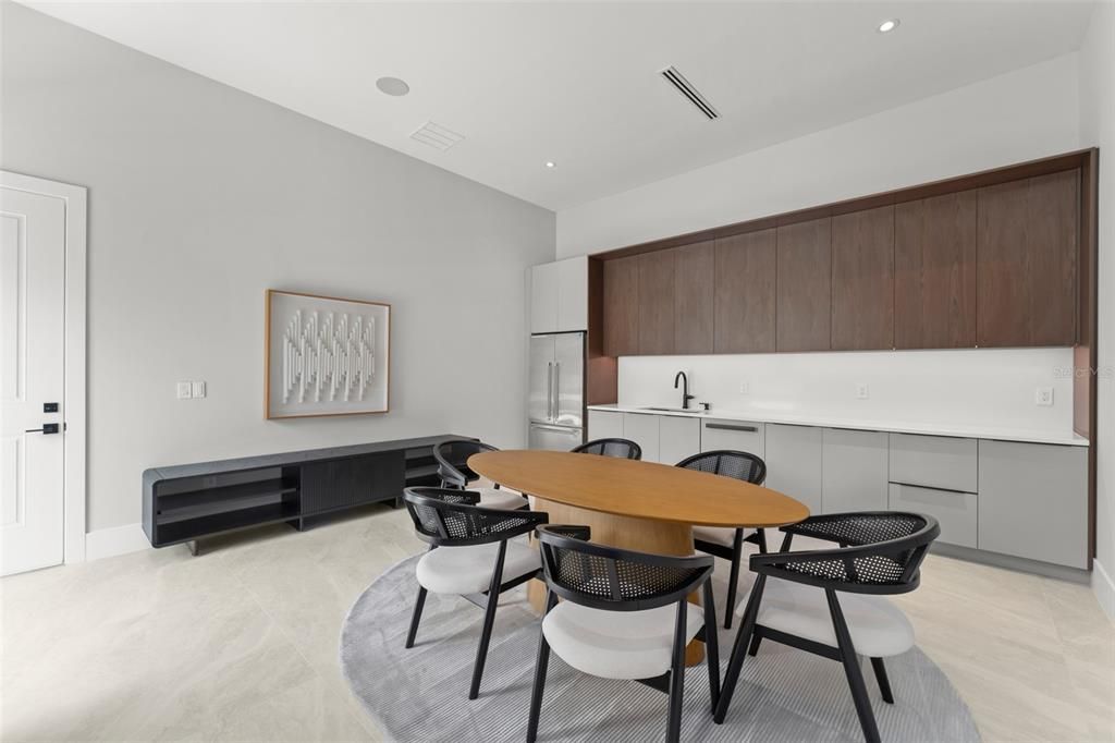 For Sale: $4,849,000 (5 beds, 6 baths, 6407 Square Feet)