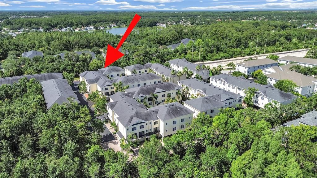 Под контрактом: $345,000 (3 спален, 3 ванн, 1961 Квадратных фут)