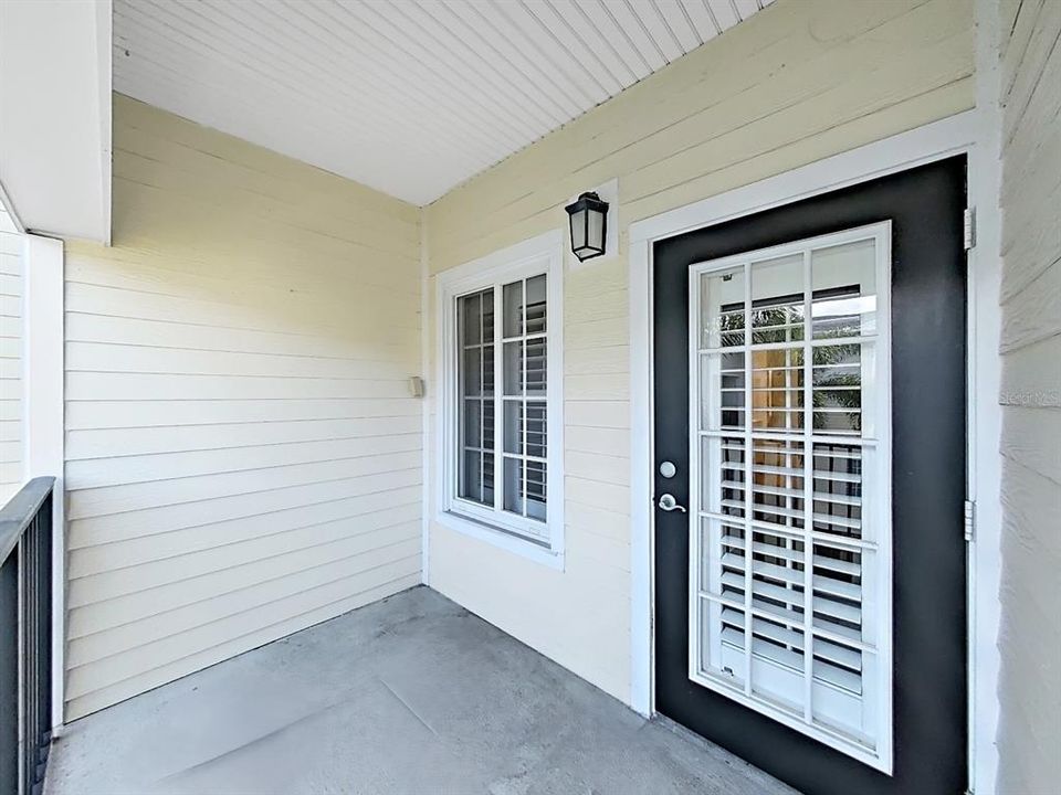 Под контрактом: $345,000 (3 спален, 3 ванн, 1961 Квадратных фут)