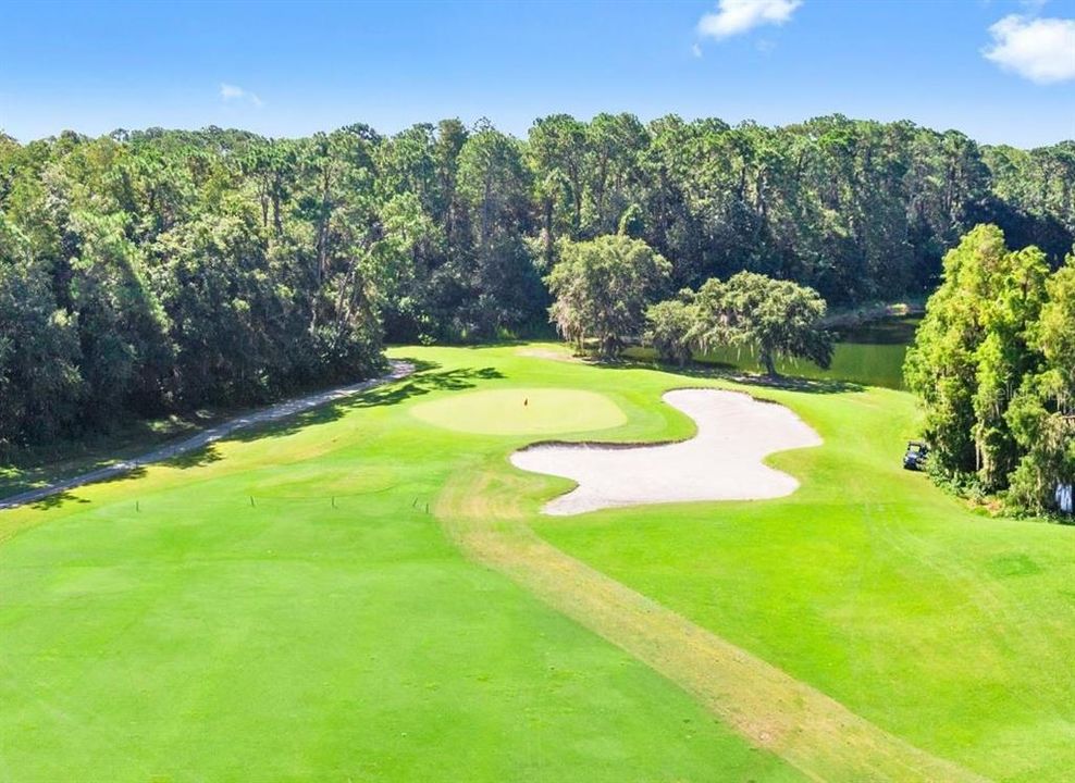 Под контрактом: $345,000 (3 спален, 3 ванн, 1961 Квадратных фут)