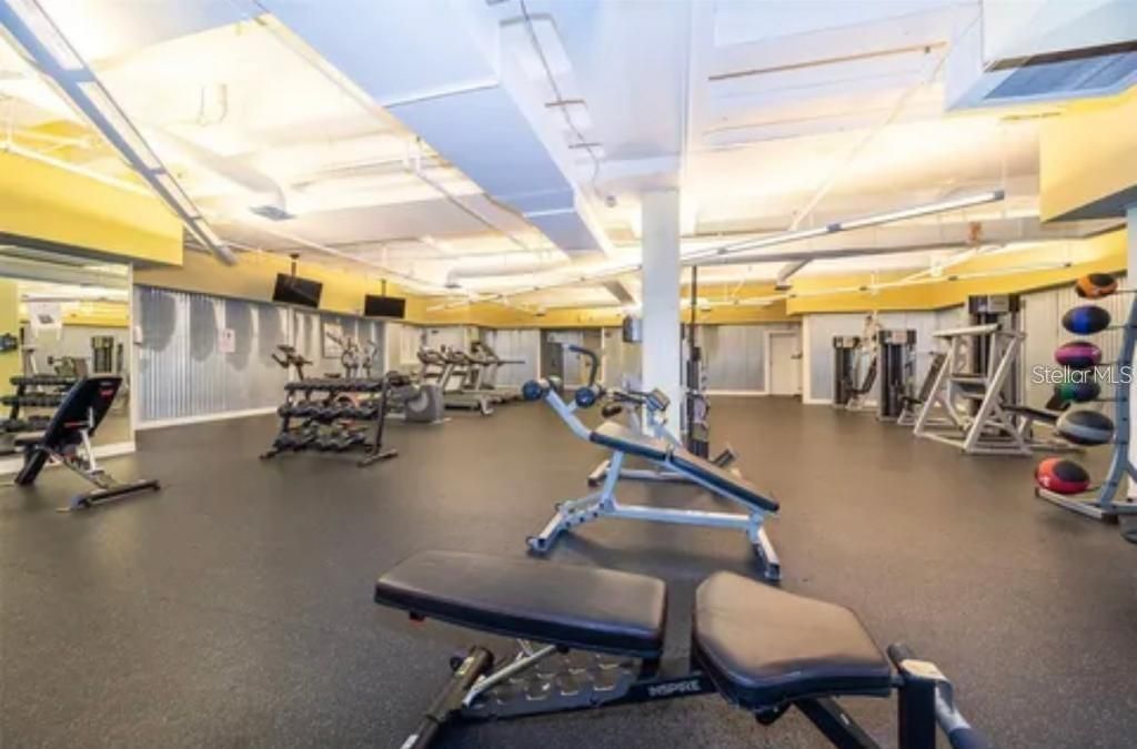 For Sale: $449,900 (2 beds, 2 baths, 1564 Square Feet)