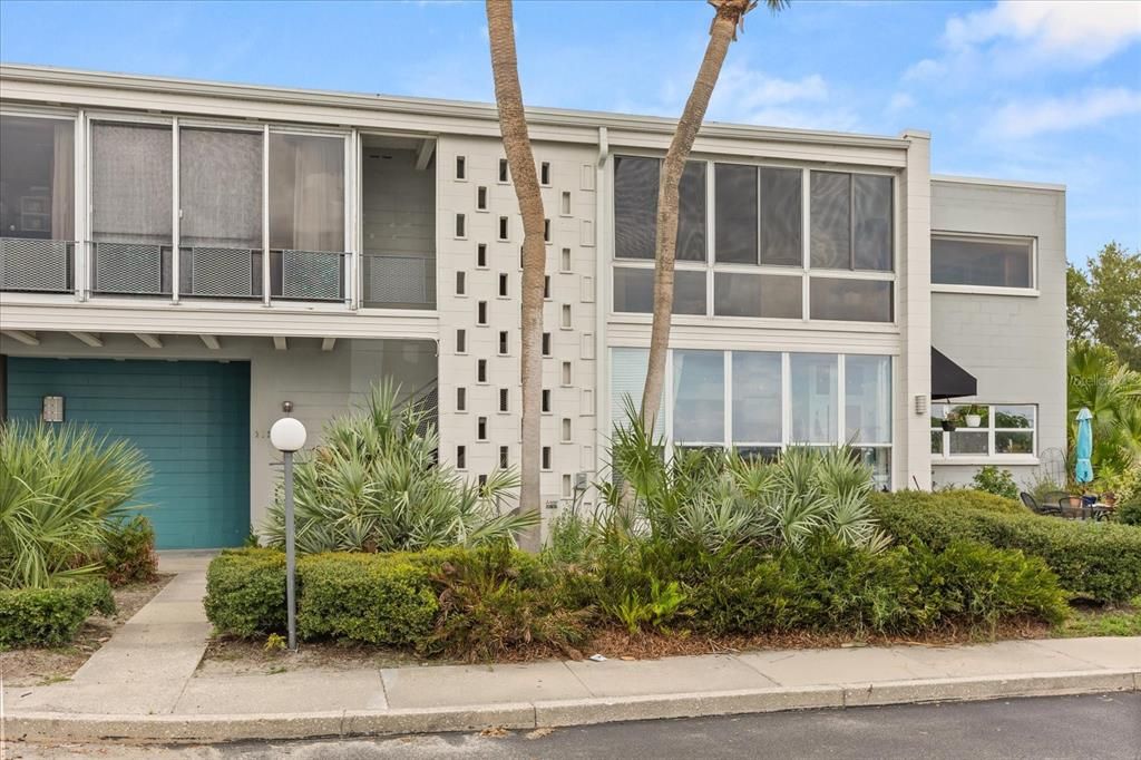 На продажу: $570,000 (3 спален, 2 ванн, 1875 Квадратных фут)