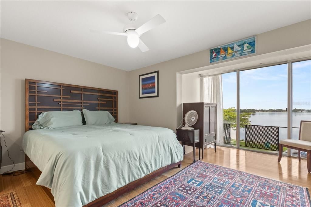 На продажу: $570,000 (3 спален, 2 ванн, 1875 Квадратных фут)