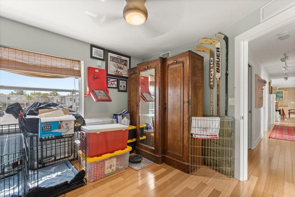 На продажу: $570,000 (3 спален, 2 ванн, 1875 Квадратных фут)