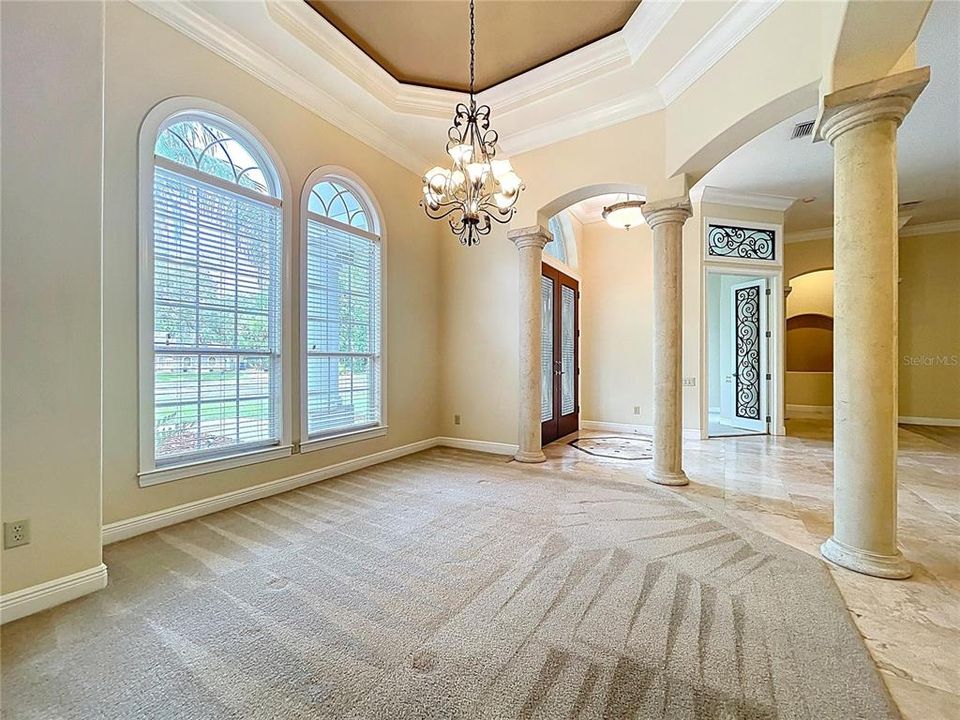 For Sale: $975,000 (5 beds, 4 baths, 4200 Square Feet)