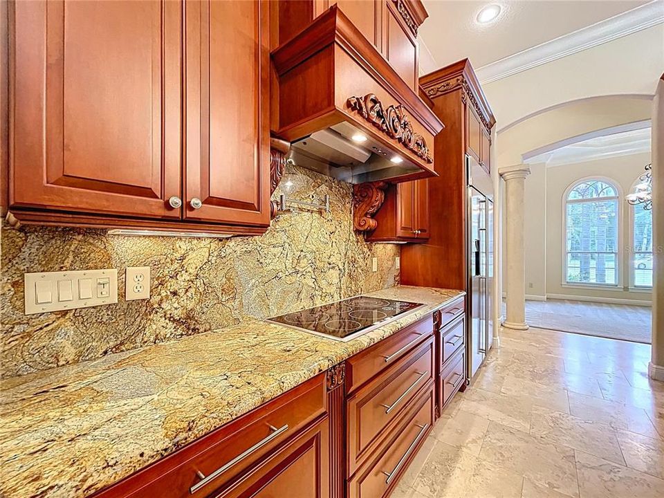 For Sale: $975,000 (5 beds, 4 baths, 4200 Square Feet)