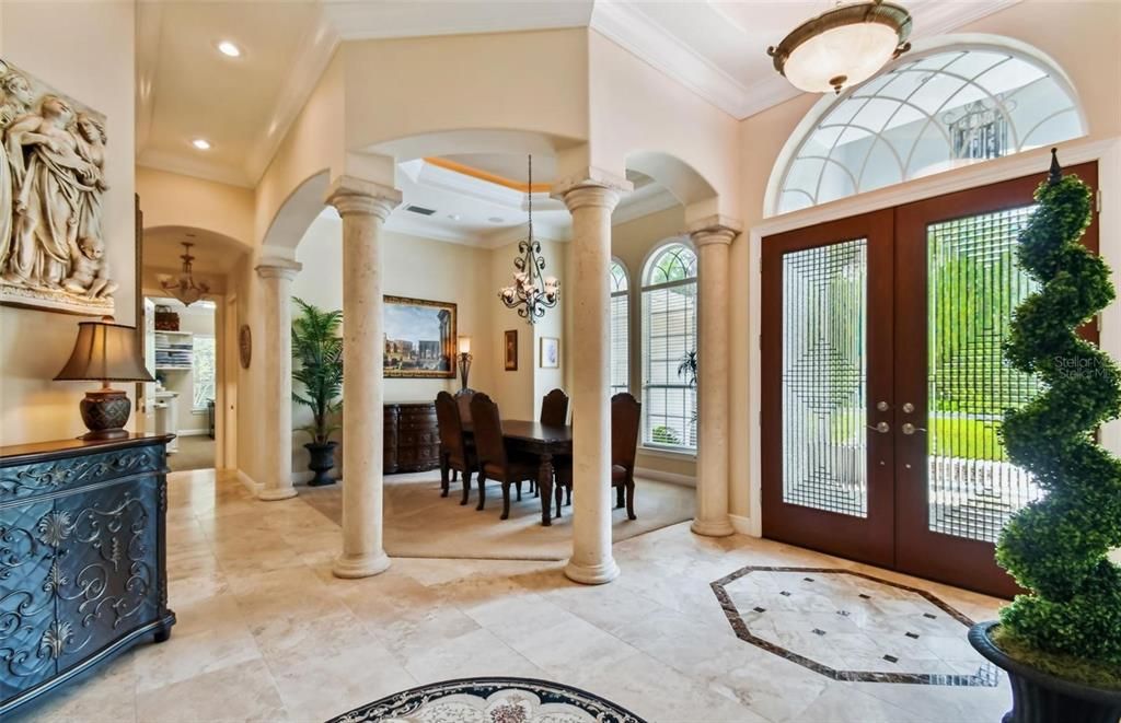 For Sale: $975,000 (5 beds, 4 baths, 4200 Square Feet)