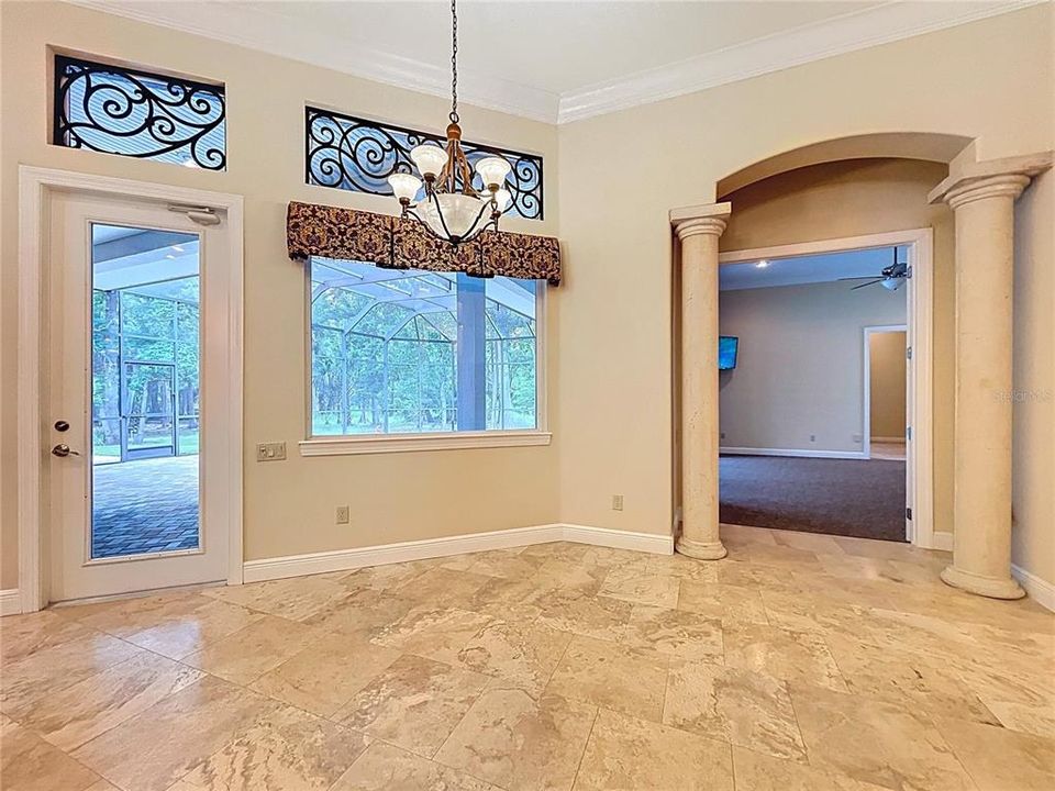 For Sale: $975,000 (5 beds, 4 baths, 4200 Square Feet)