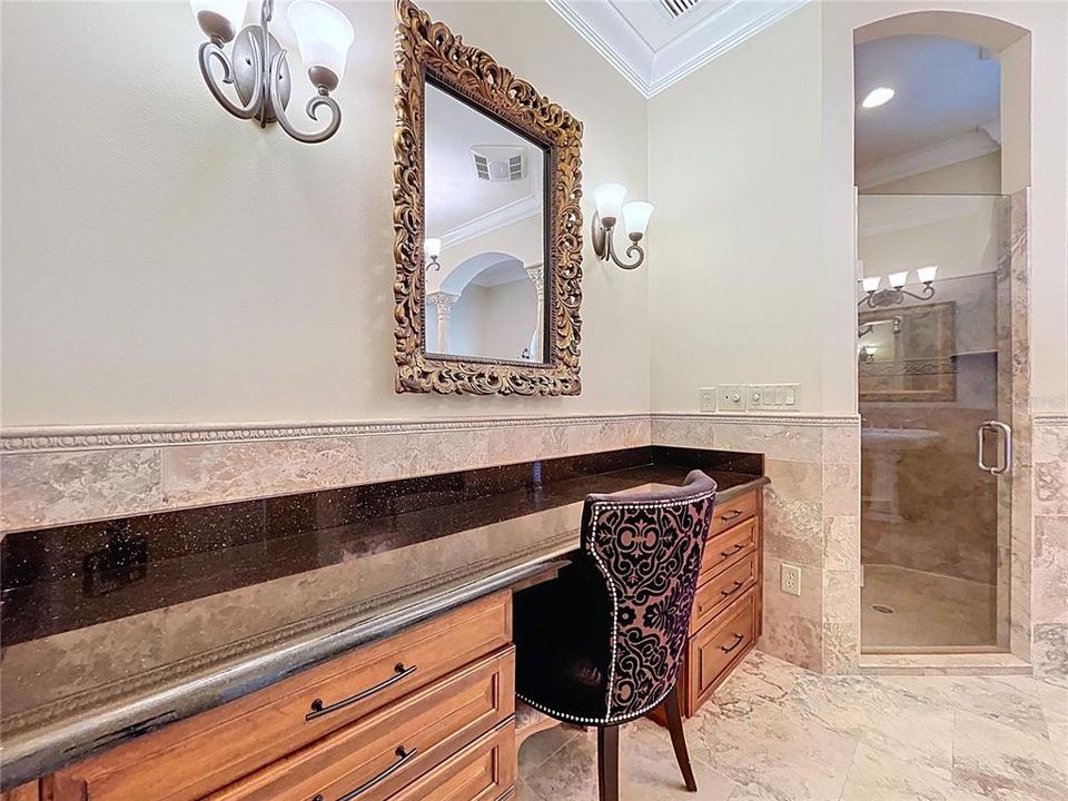 For Sale: $975,000 (5 beds, 4 baths, 4200 Square Feet)