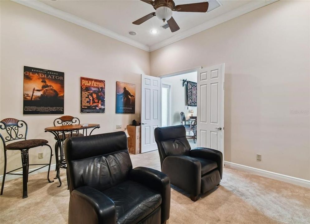 For Sale: $975,000 (5 beds, 4 baths, 4200 Square Feet)