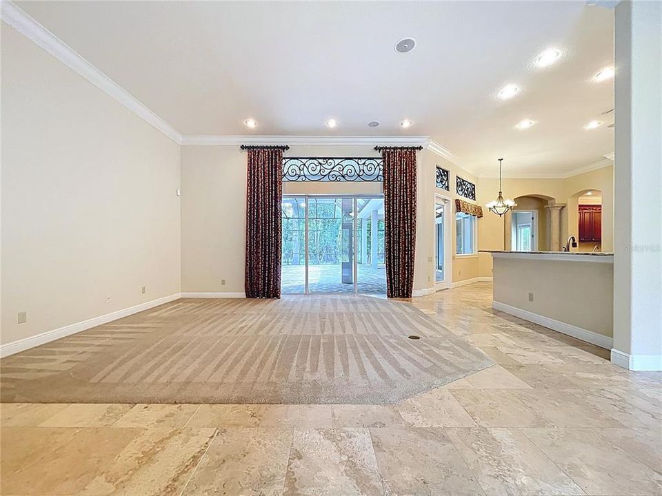 For Sale: $975,000 (5 beds, 4 baths, 4200 Square Feet)