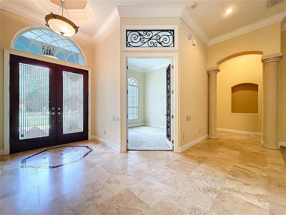 For Sale: $975,000 (5 beds, 4 baths, 4200 Square Feet)