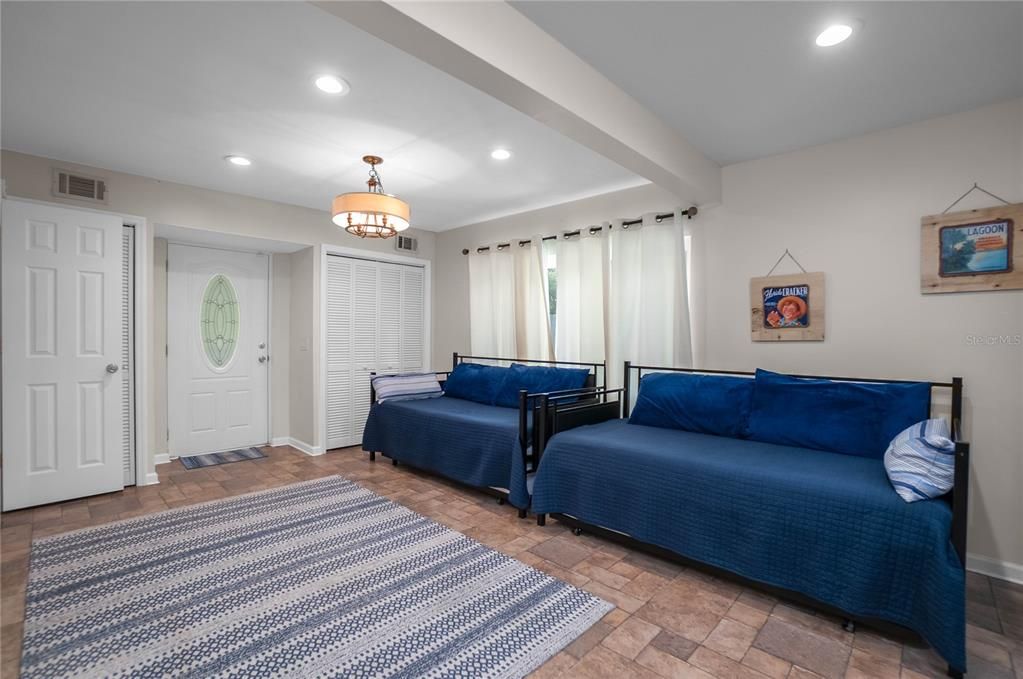 For Sale: $379,500 (4 beds, 2 baths, 2154 Square Feet)