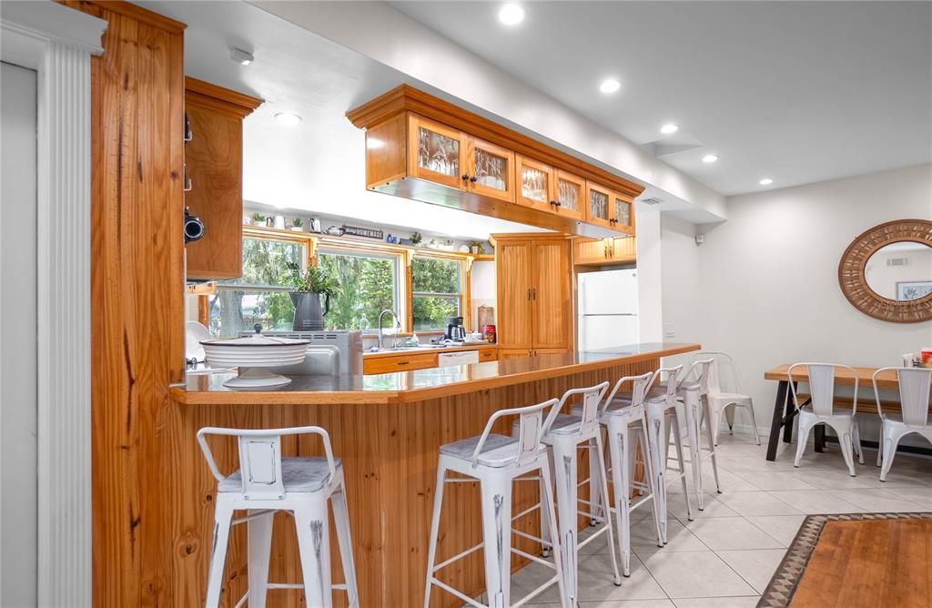 For Sale: $379,500 (4 beds, 2 baths, 2154 Square Feet)