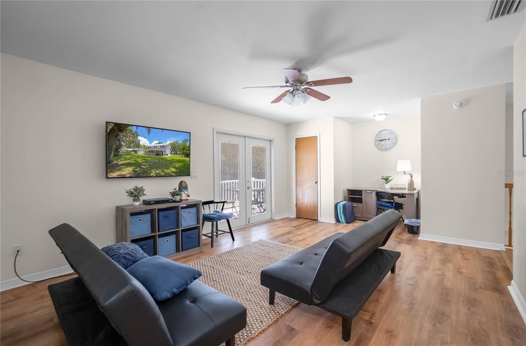 For Sale: $379,500 (4 beds, 2 baths, 2154 Square Feet)