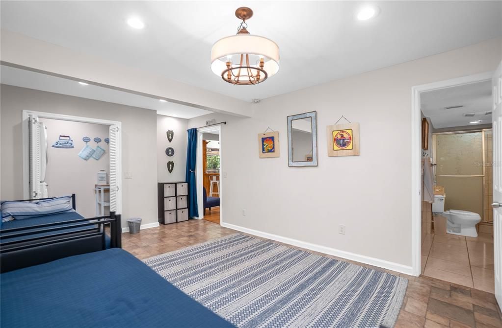 For Sale: $379,500 (4 beds, 2 baths, 2154 Square Feet)