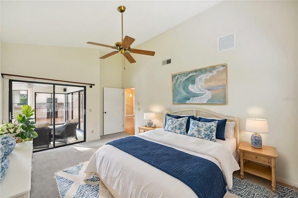 Под контрактом: $579,000 (4 спален, 2 ванн, 1878 Квадратных фут)