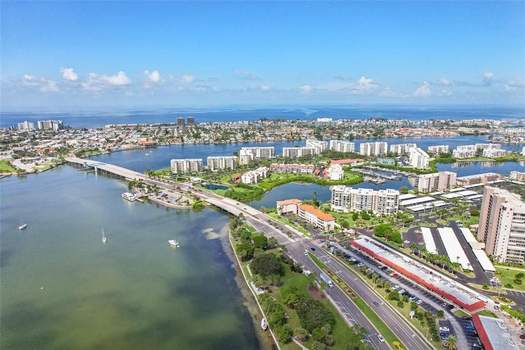 待售: $640,000 (3 贝兹, 3 浴室, 2435 平方英尺)